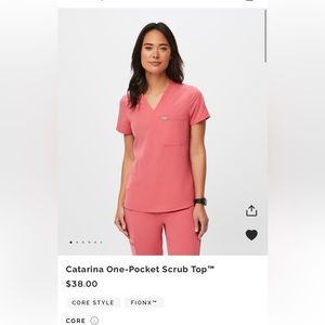 NWOT figs women’s small Catarina scrub top size small